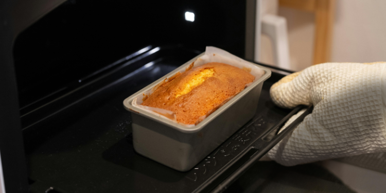 baking soda and water oven cleaner