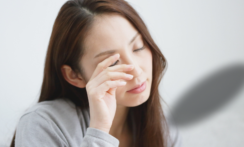 how to cure burning watery eyes